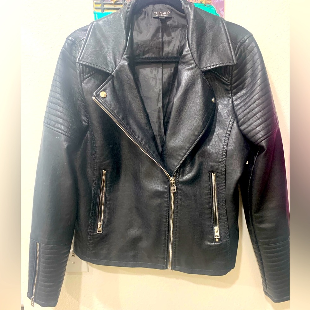 Topshop Woman’s Black Faux Leather Jacket BikerStyle